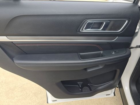 Used 2018 Ford Explorer Sport w/ Equipment Group 401A image 28