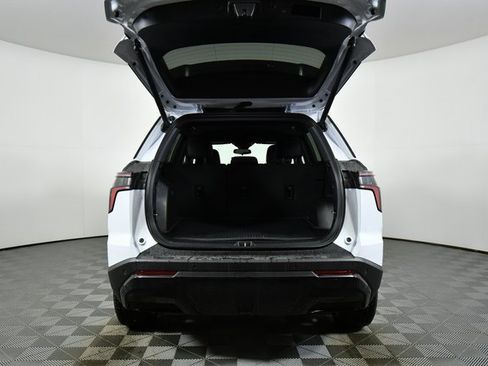 New 2026 Chevrolet Equinox RS w/ LPO, Floor Liner Package image 25