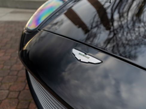 Used 2002 Aston Martin Vanquish image 37