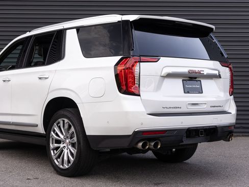 Used 2023 GMC Yukon Denali w/ Denali Reserve Package AWD/4WD image 9