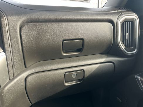 Used 2020 Chevrolet Silverado 2500 LTZ w/ LTZ Premium Package image 27