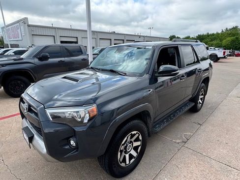 Used 2024 Toyota 4Runner TRD Off-Road Premium image 1