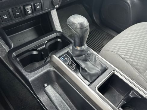 Used 2023 Toyota Tacoma SR5 image 21