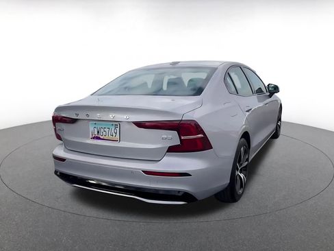 Used 2024 Volvo S60 B5 Core image 15