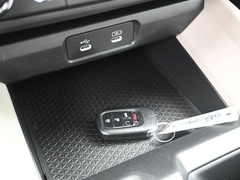 Used 2024 Honda Accord LX image 17
