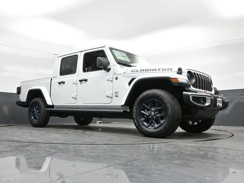 New 2026 Jeep Gladiator Sport AWD/4WD image 45