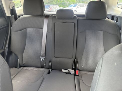 Used 2025 Kia Sportage LX FWD image 37
