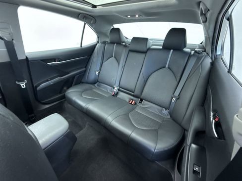 Used 2019 Toyota Camry XSE FWD image 39