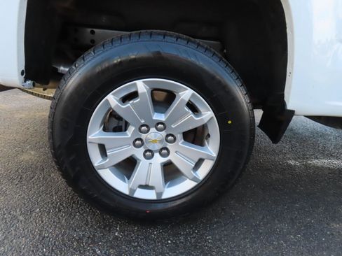 Used 2022 Chevrolet Colorado LT w/ Fleet Safety Package image 14