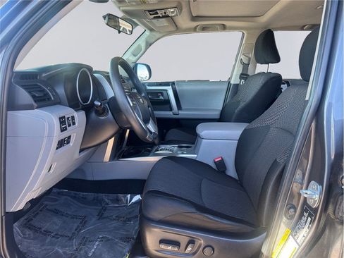 Used 2013 Toyota 4Runner SR5 image 10