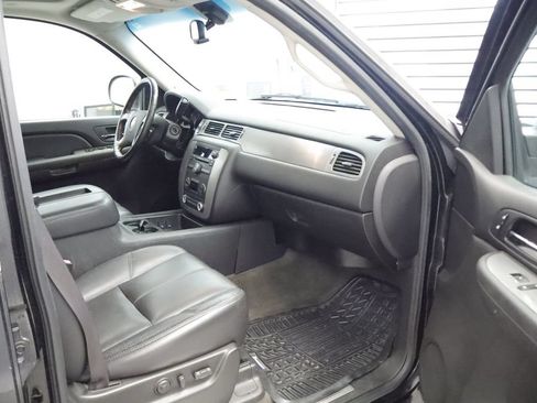 Used 2008 Chevrolet Tahoe LT w/ LT Preferred Equipment Group AWD/4WD image 14