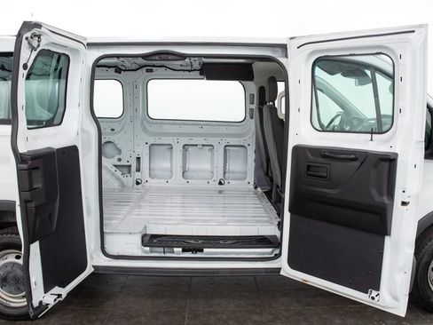 Used 2016 Ford Transit 250 130 Low Roof RWD image 12