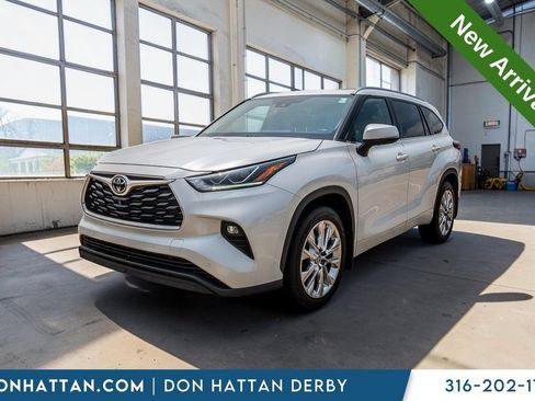 Used 2022 Toyota Highlander Limited AWD/4WD image 30