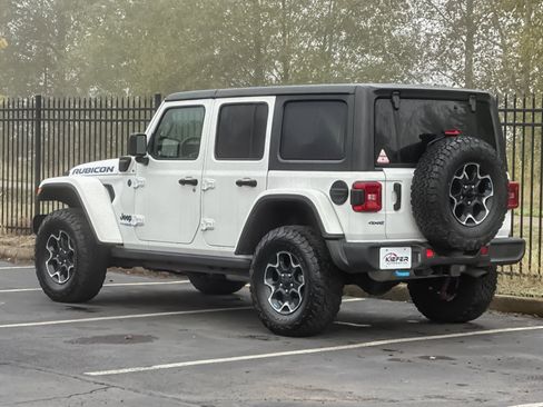 Used 2022 Jeep Wrangler Unlimited Rubicon 4xe image 6