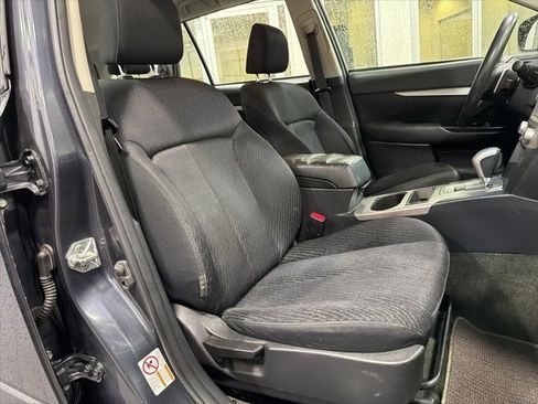 Used 2011 Subaru Outback 2.5i image 14