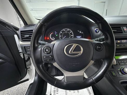 Used 2017 Lexus CT 200h FWD image 15