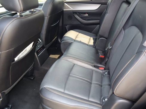 Used 2024 MAZDA CX-90 Plug-In Hybrid w/ Preferred AWD/4WD image 18