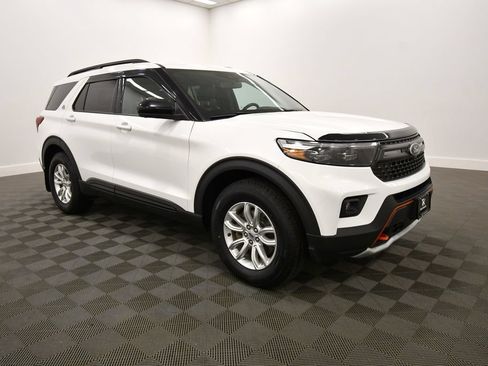 Used 2023 Ford Explorer Timberline w/ Timberline Technology Package AWD/4WD image 9
