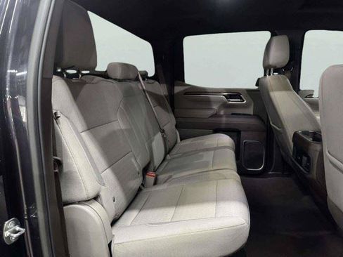 Used 2024 Chevrolet Silverado 1500 LT AWD/4WD image 40