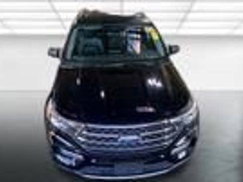 Used 2022 Ford Explorer XLT w/ Equipment Group 202A image 6
