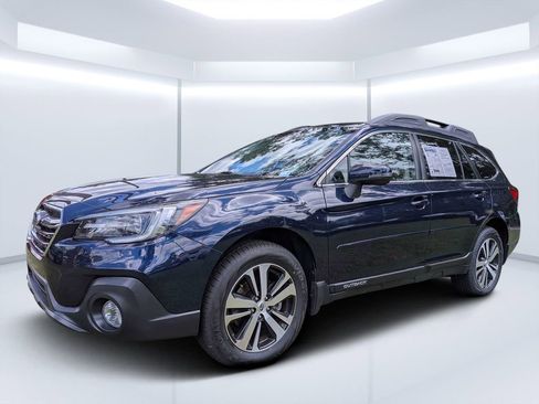 Used 2018 Subaru Outback 2.5i Limited AWD/4WD image 16