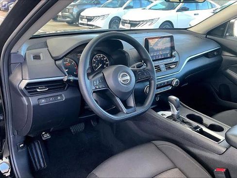 Certified 2025 Nissan Altima 2.5 S image 17