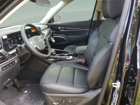 New 2025 Kia Telluride S image 17