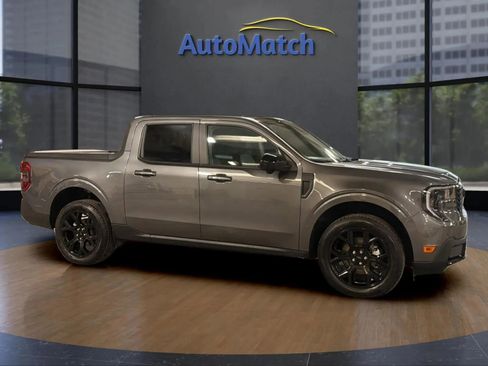 Used 2025 Ford Maverick Lariat w/ Black Appearance Package image 14
