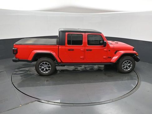 Used 2024 Jeep Gladiator Sport AWD/4WD image 28