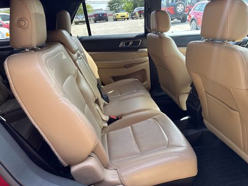 Used 2017 Ford Explorer Limited AWD/4WD image 16