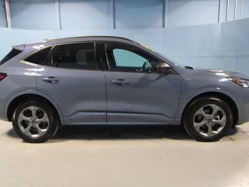 Used 2023 Ford Escape ST-Line w/ Tech Pack #1 AWD/4WD image 30