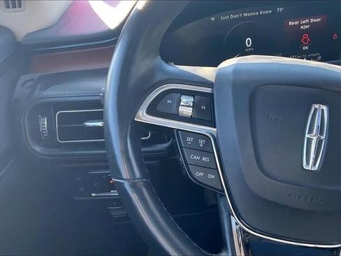 Used 2022 Lincoln Nautilus Reserve image 18
