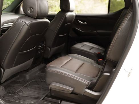 Used 2023 Chevrolet Traverse High Country w/ LPO, Floor Liner Package AWD/4WD image 29