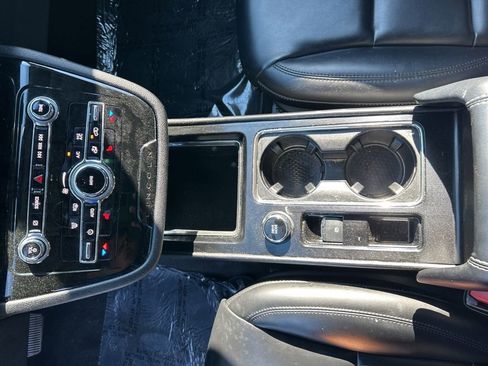 Used 2021 Lincoln Corsair FWD w/ Convenience Package image 14