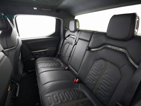 Used 2022 Rivian R1T Adventure image 9