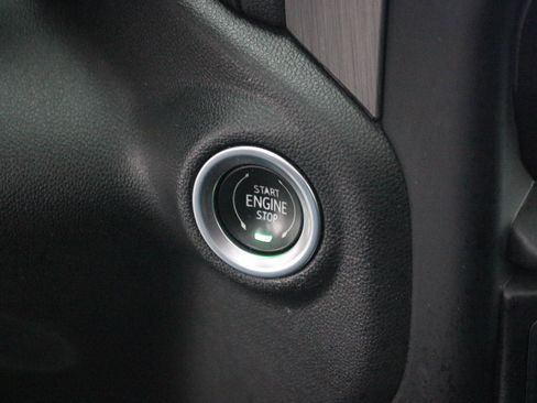 Used 2023 GMC Sierra 3500 Denali image 29