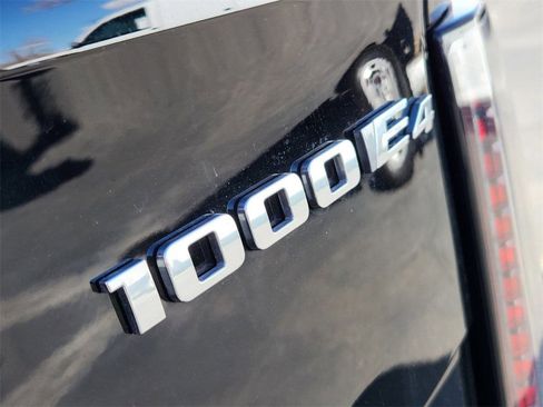 New 2025 Cadillac Escalade IQ Luxury 2 image 7