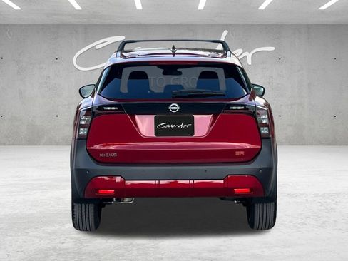 New 2026 Nissan Kicks SR w/ Cold Weather Package FWD image 16