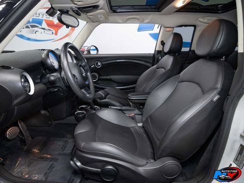 Used 2014 MINI Cooper Clubman S w/ Premium Package image 10