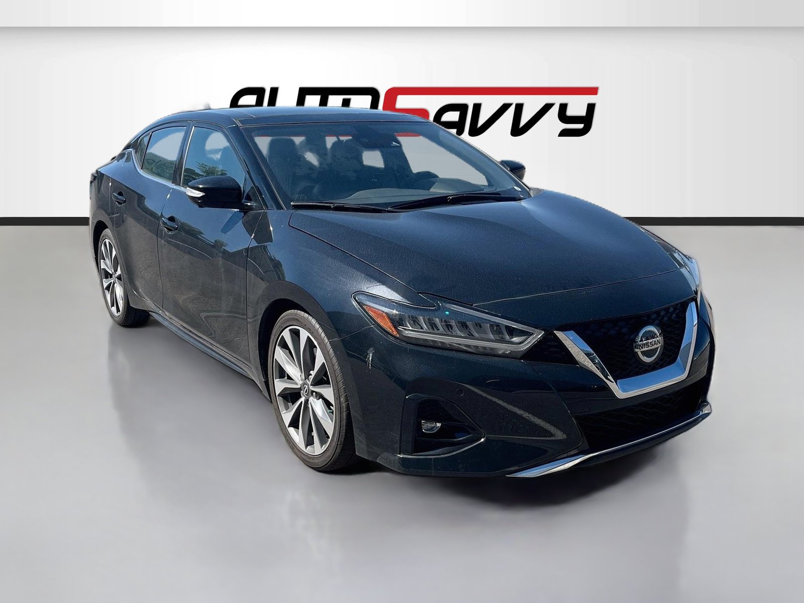 Used 2022 Nissan Maxima SR w/ Sport Mat Group FWD image 1