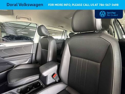 Certified 2022 Volkswagen Tiguan SE image 14