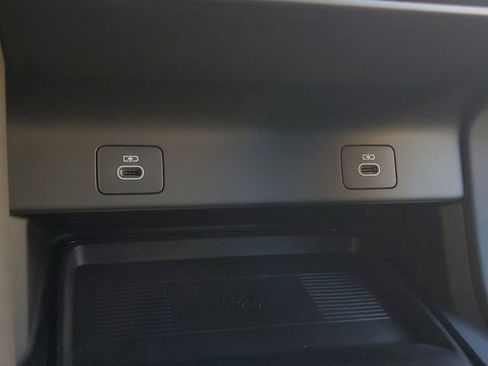 New 2026 Land Rover Discovery Sport Landmark image 35