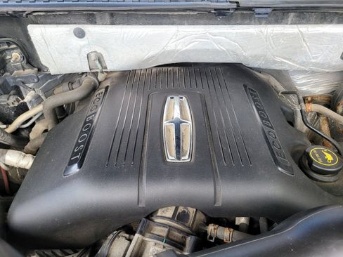 Used 2017 Lincoln Navigator Reserve AWD/4WD image 57