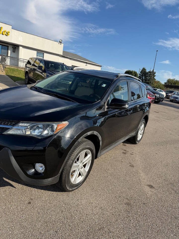 Used 2013 Toyota RAV4 XLE FWD image 37