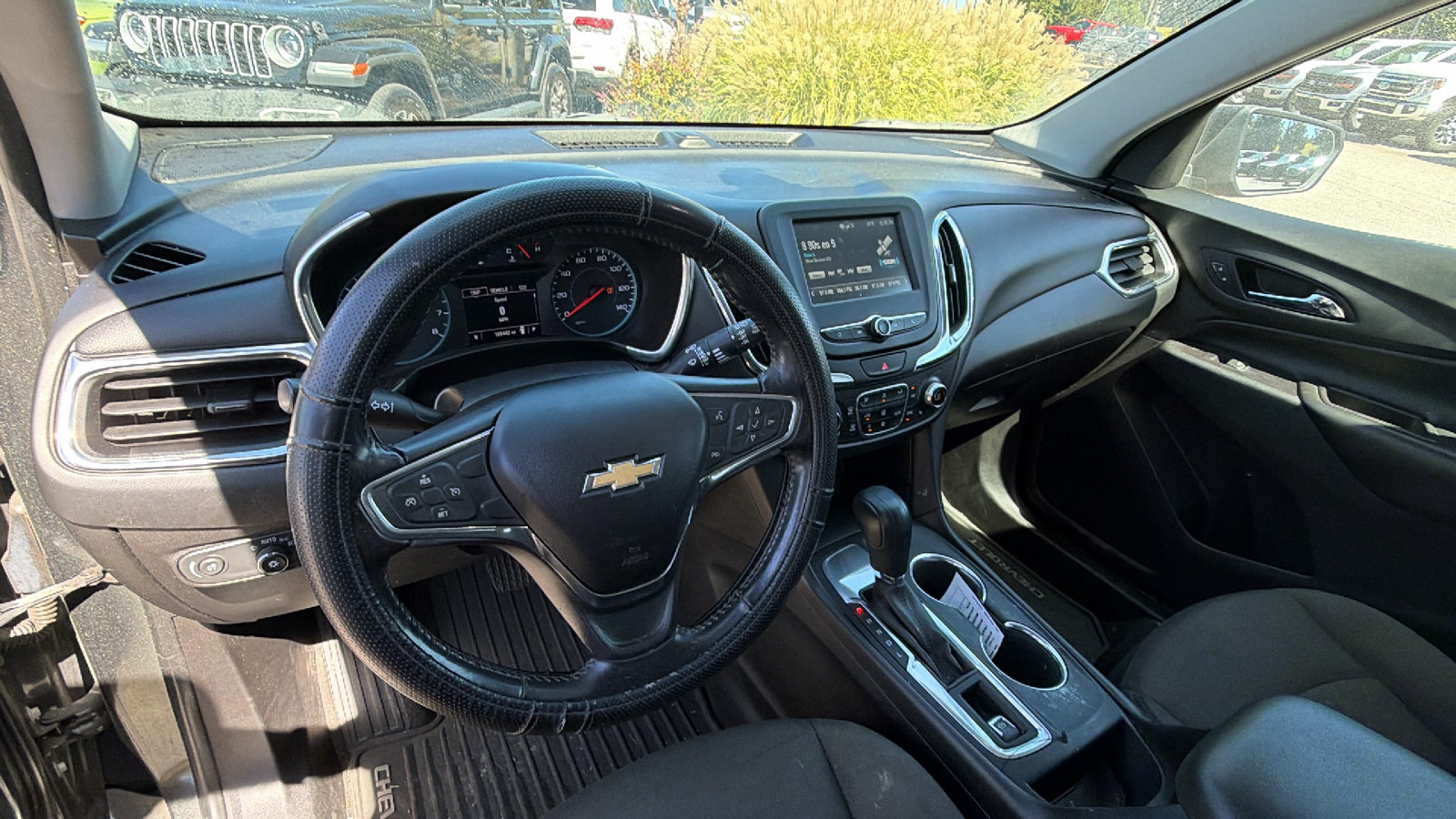 Used 2018 Chevrolet Equinox LT FWD image 24