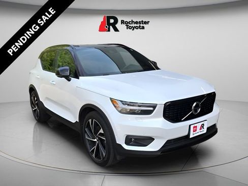 Used 2021 Volvo XC40 T5 R-Design w/ Advanced Package AWD/4WD image 1