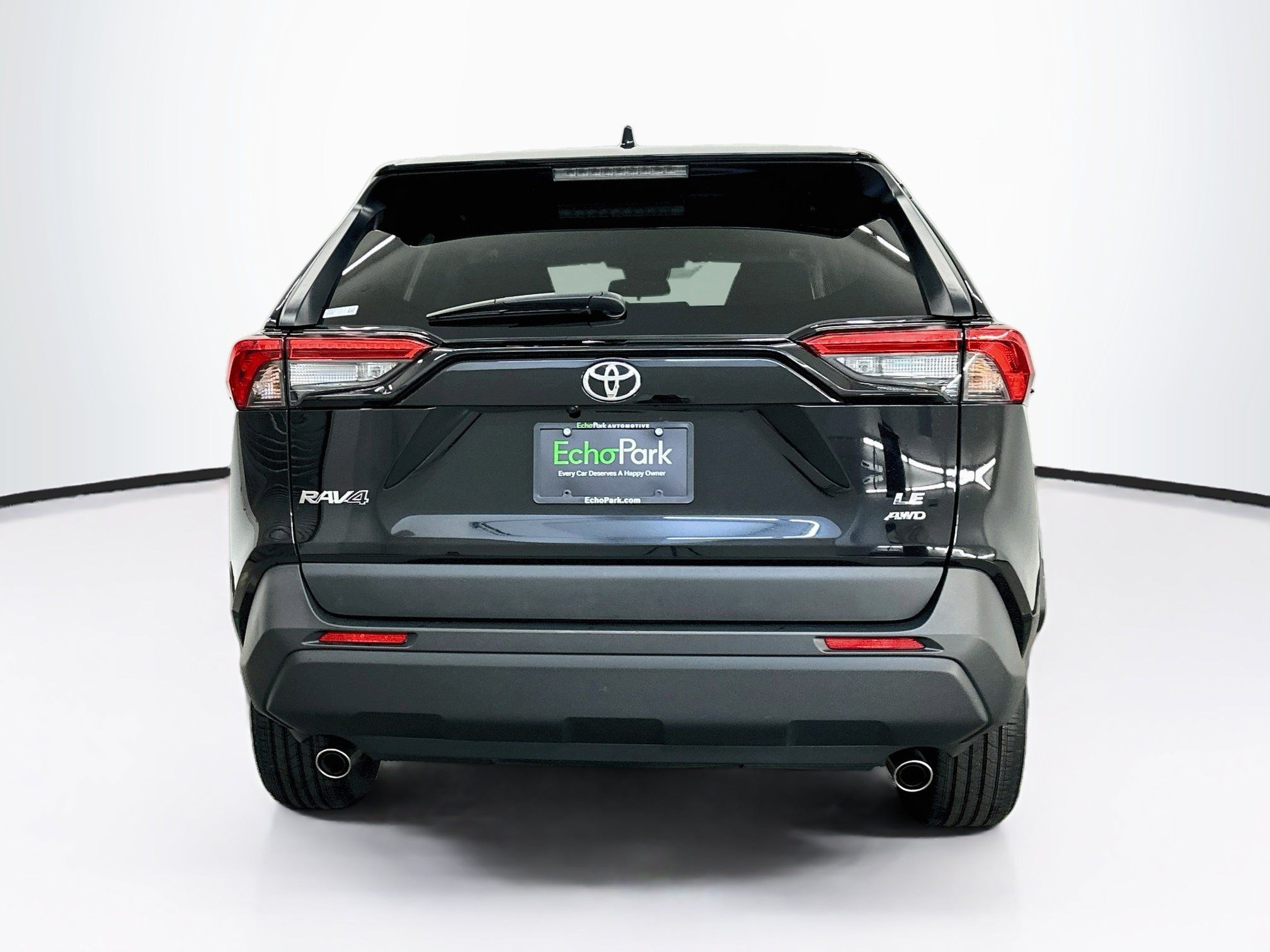 Used 2025 Toyota RAV4 LE AWD/4WD image 7