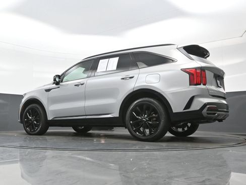 Used 2023 Kia Sorento SX FWD image 32