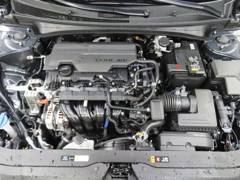 Used 2024 Hyundai Elantra SEL image 27