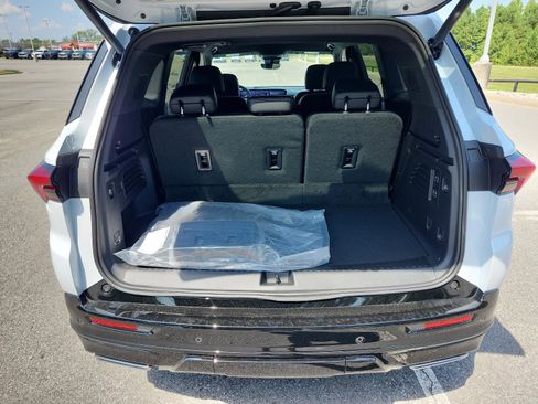 New 2026 Buick Enclave Sport Touring w/ Power Package image 8